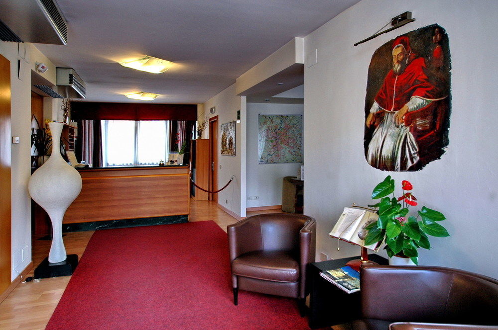 Hotel Sisto V Roma Esterno foto